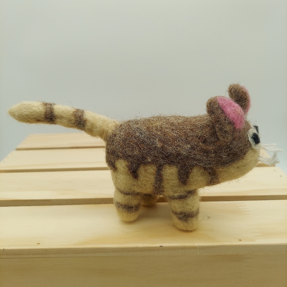 Felted Wool 7” Cat Cute Striped Tiger - Picture 3 of 4